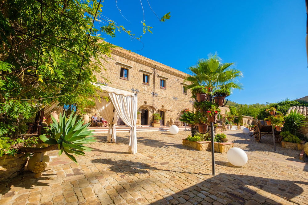 Hotel Vecchia Masseria