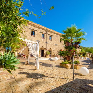 Hotel Vecchia Masseria cazare Caltagirone