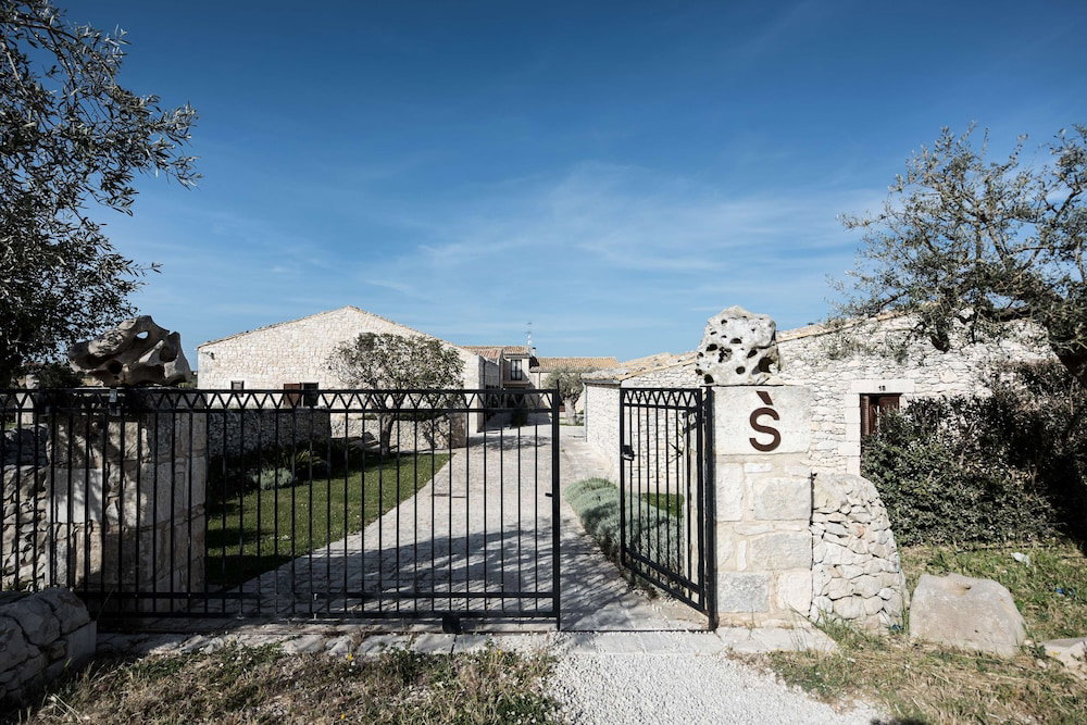 Hotel La Dimora Di Spartivento, Bw Signature Collection