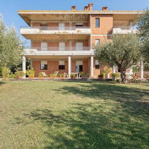 Hotel Apartment In Tuoro Near Lake Trasimeno cazare Tuoro sul Trasimeno