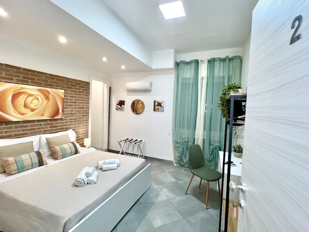 Elios Rooms Tro
