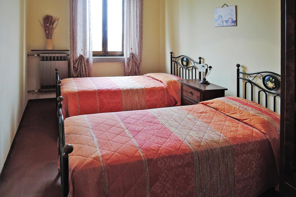 Estate In Montaione With Pool & Wine Tasting