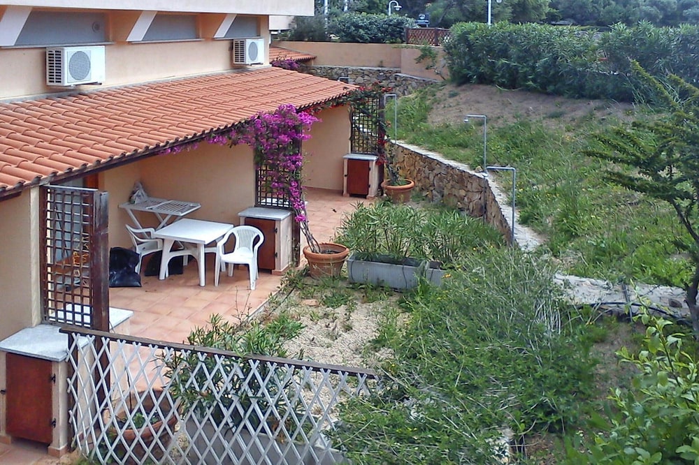 Hotel Apartment In Palau Near Surf Paradise