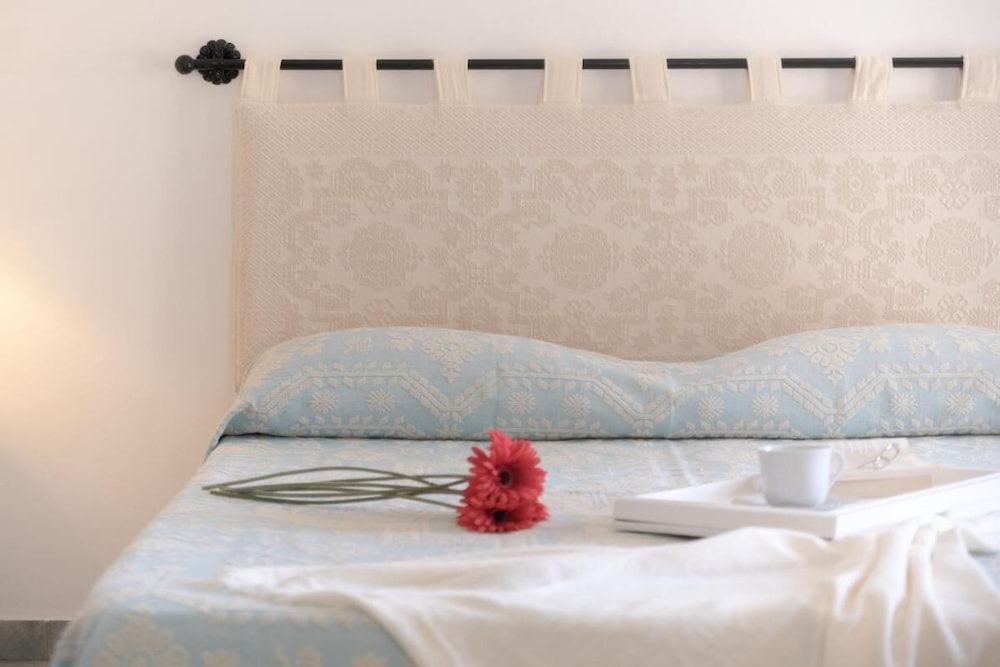 Tranquil Palau Green Village 1 Bedroom Apartment B4P-Premier Sleeps 4 Persons