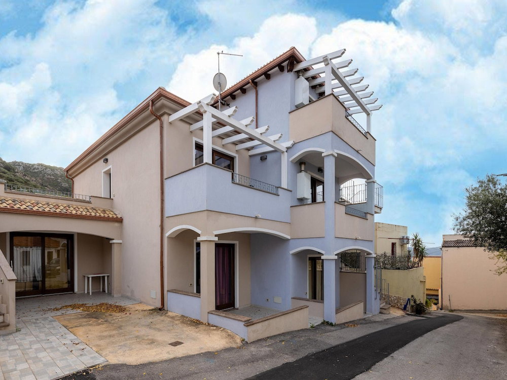 Hotel Air-Conditioned Apartment With Private Parking
