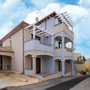 Hotel Air-Conditioned Apartment With Private Parking cazare Badesi