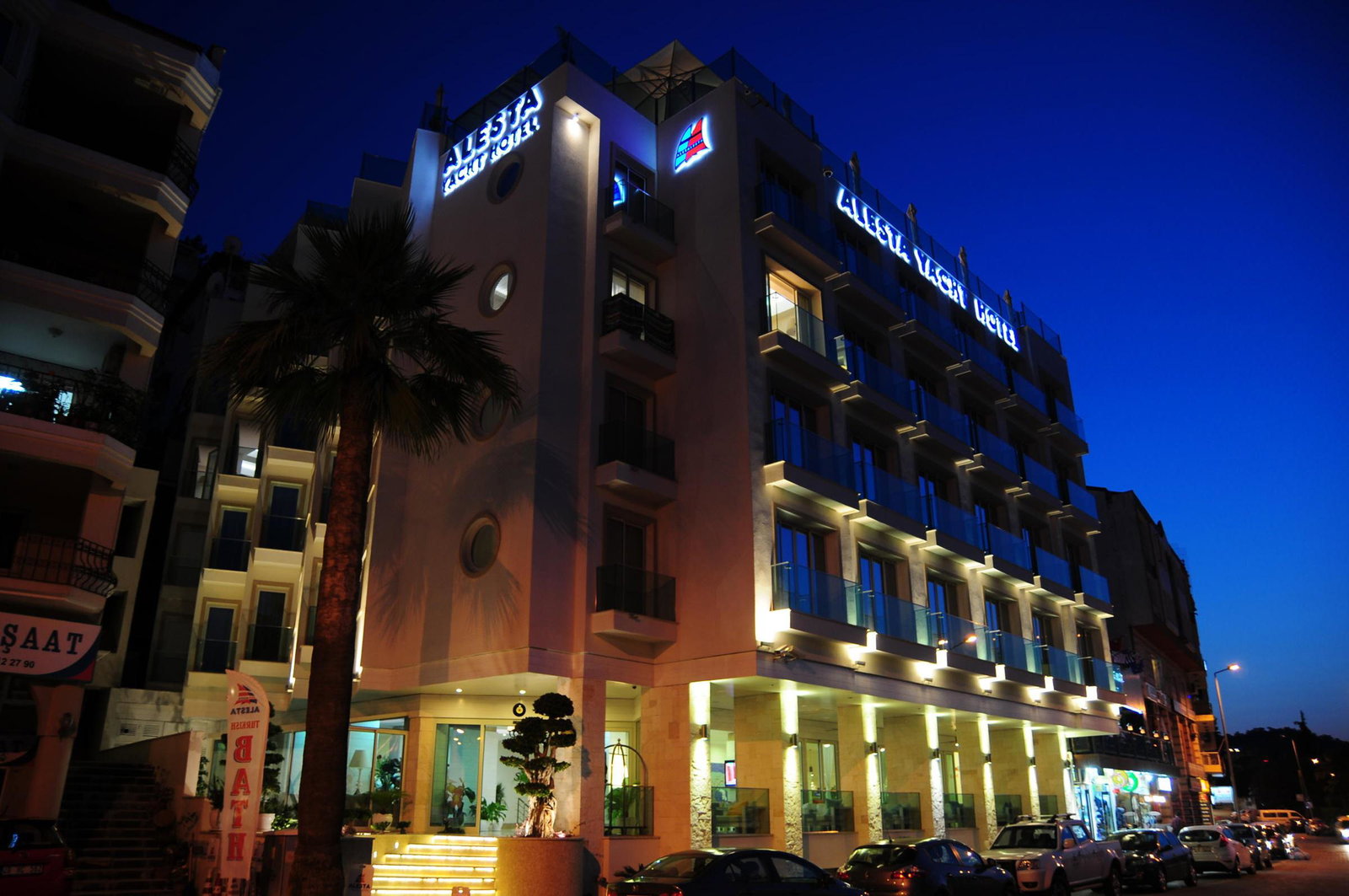Alesta Yacht Hotel