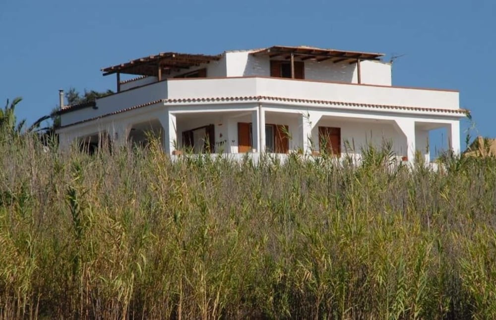 Hotel Apartment In Sicily Near Sandy Beach