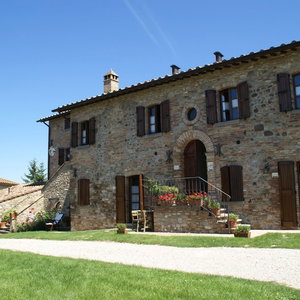 Hotel Nice Apartment With Pool And Beautiful Garden cazare Montone