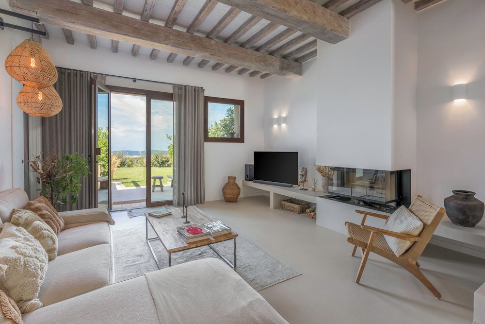 Hotel Coratina Gorgeous Apartment With Pool Montaione Toscana