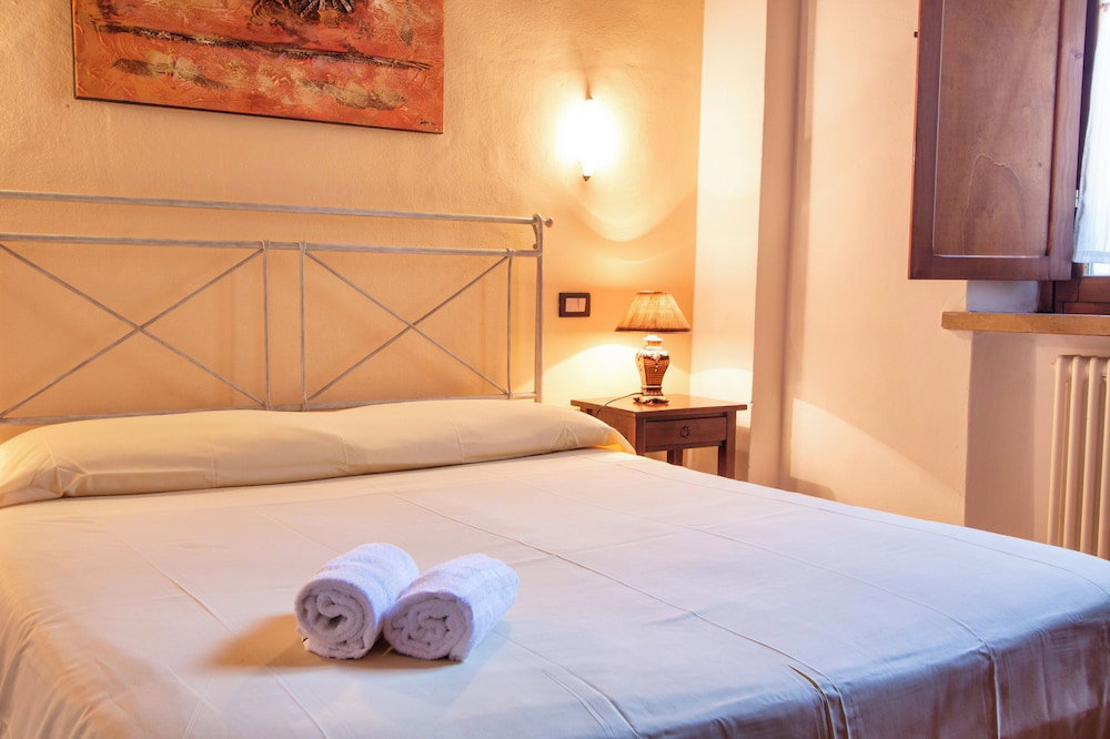 Resort With Pool In Riparbella