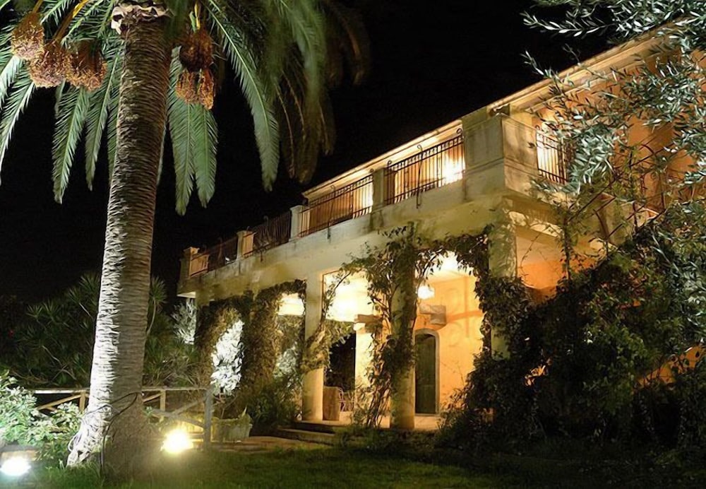 Hotel Antico Borgo Etneo Country Hotel