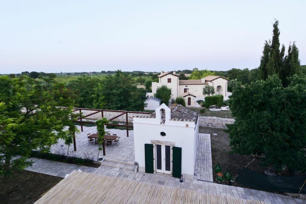 Hotel Masseria Torrechiara Eco Dimora Di Charme.