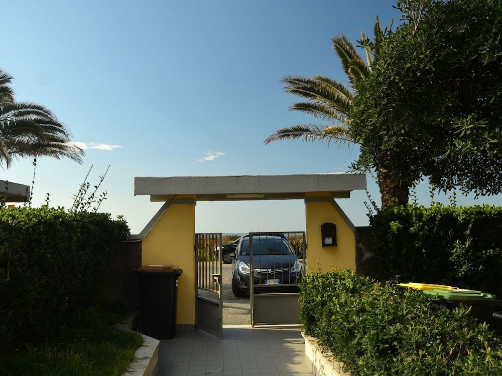 Holiday Home In Carrara By The Sea