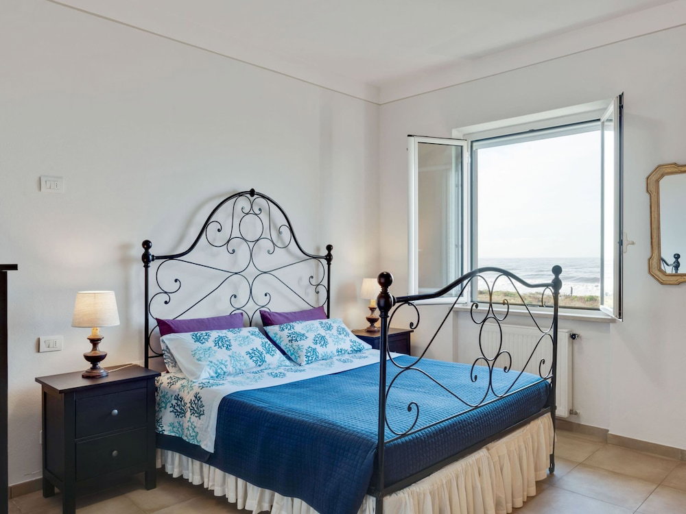 Holiday Home In Carrara By The Sea