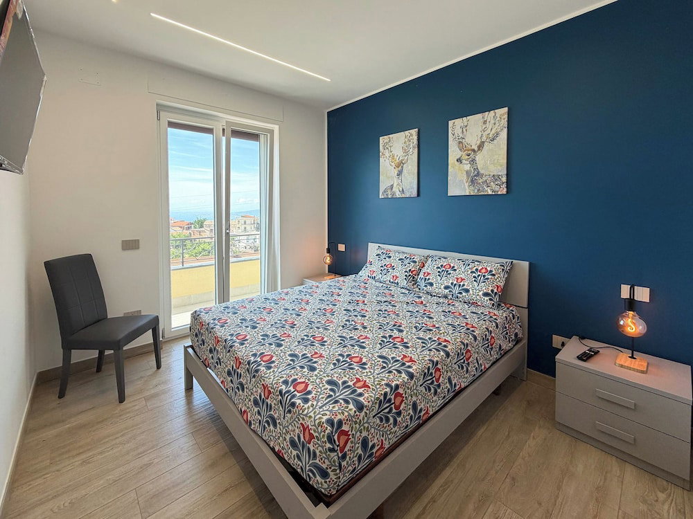 Hotel De Vivo Realty - Villa Colomba