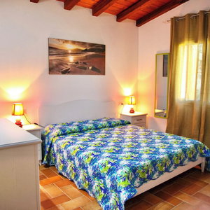 Hotel Stazzu Fioritu Trilocali Vista Mare cazare San Teodoro