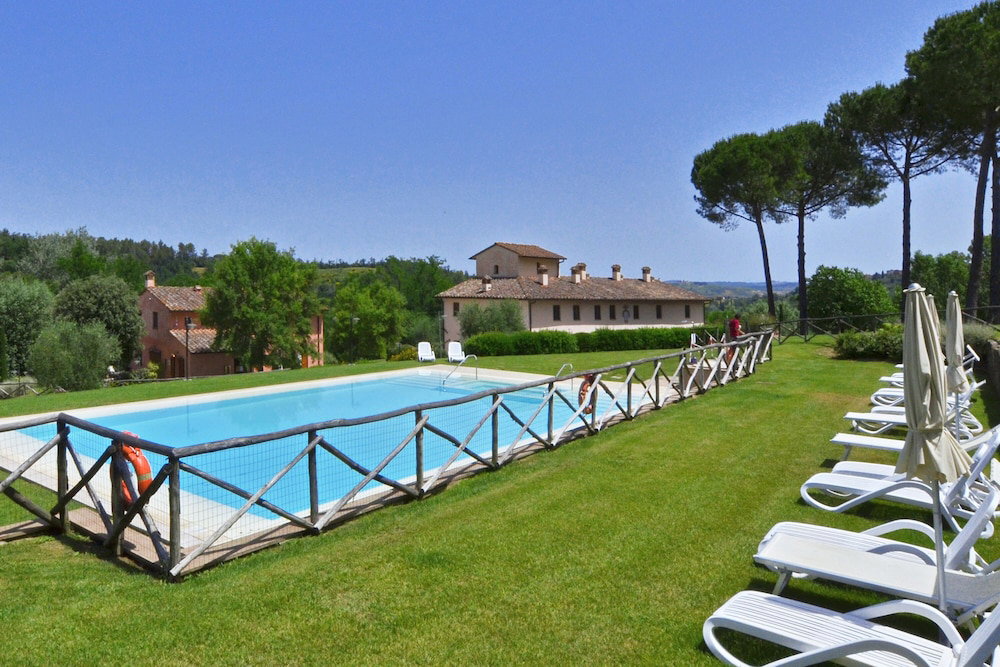 Hotel Francigena Apartments