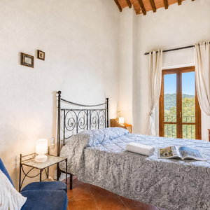Hotel Tuscan Sun Duplex With Balcony And Shared Pool cazare Radicondoli