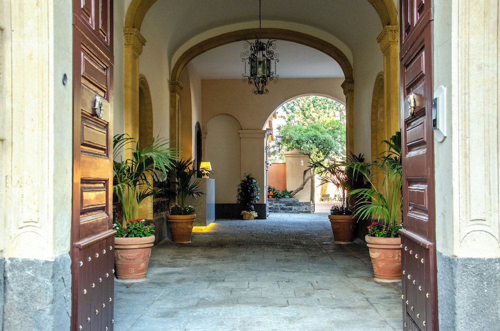 Hotel Palazzo Fiammingo Rooms