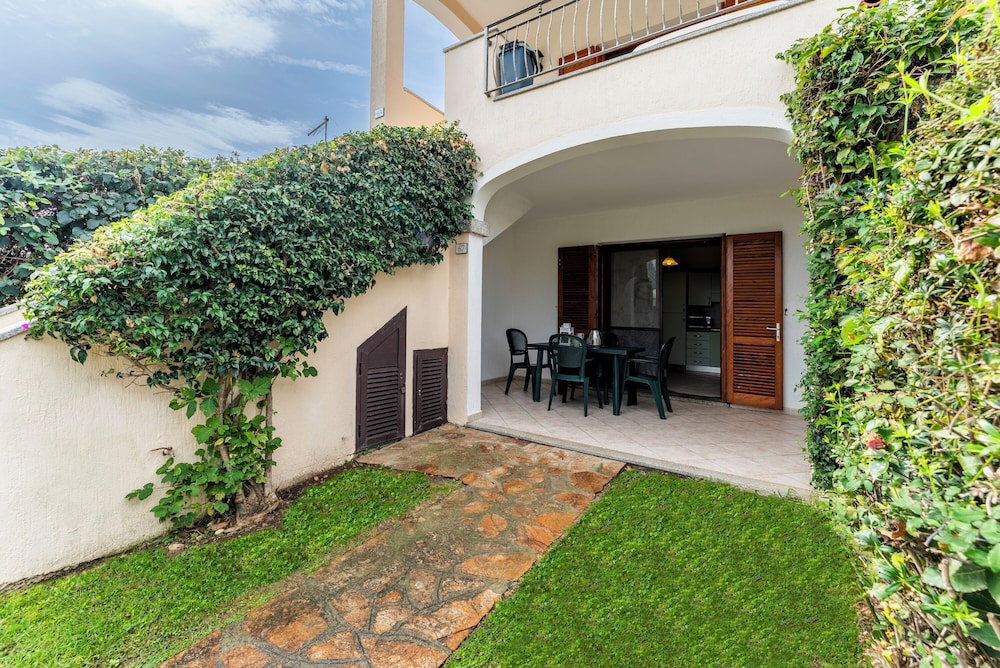 Hotel Bright Apartment 300Mt From The Beach