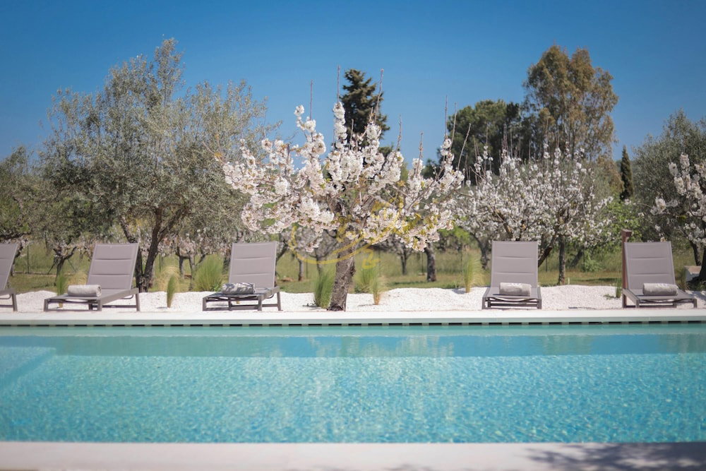 Td Marl Luxury Trulli Experience W Stunning Pool