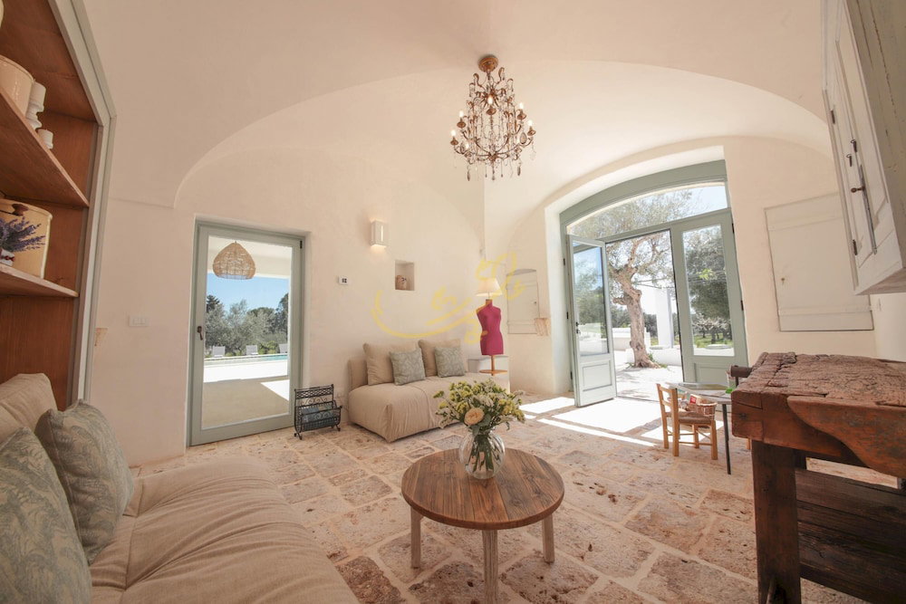 Td Marl Luxury Trulli Experience W Stunning Pool