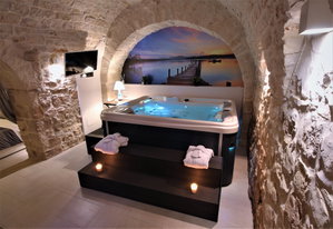 Hotel Albergo Diffuso Dimora Rossi cazare Turi