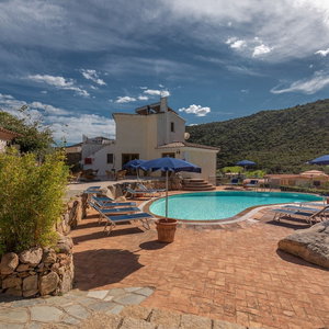 Hotel Stunning Residence Bouganvillage Bedroom Sleeps 4 Child No1314 cazare Budoni