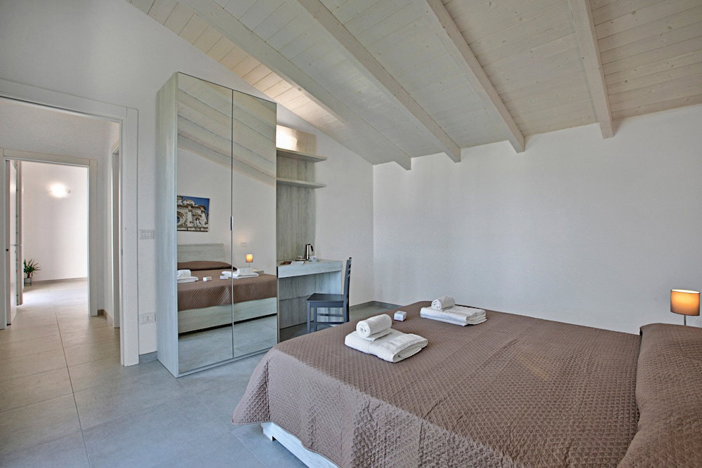 Hotel Villa Cristal Pool And Padel