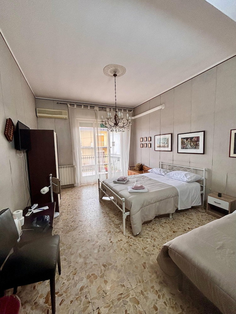 Hotel Lg Appartamento Turistico Giarre