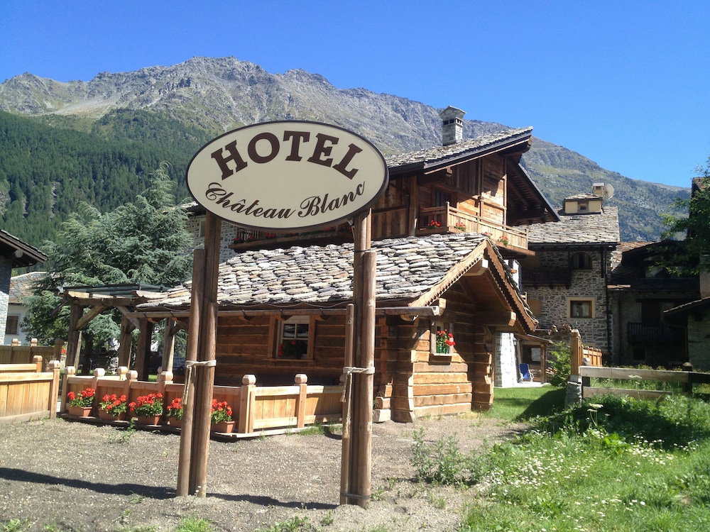 Hotel Relais Du Chateau Blanc
