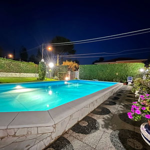 Hotel Deluxe Dependance Living Roo-Deluxe Soggiorno In Dependance Con Piscina Privata cazare San Giovanni la Punta