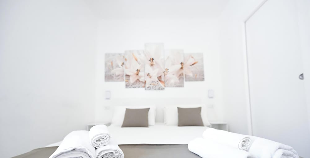 Hotel Paradise Rooms
