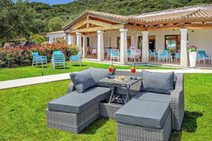 Hotel Tenuta Lu Baroni cazare Budoni