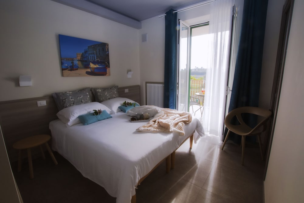 Hotel Casa Borgo Regina B&B Bari