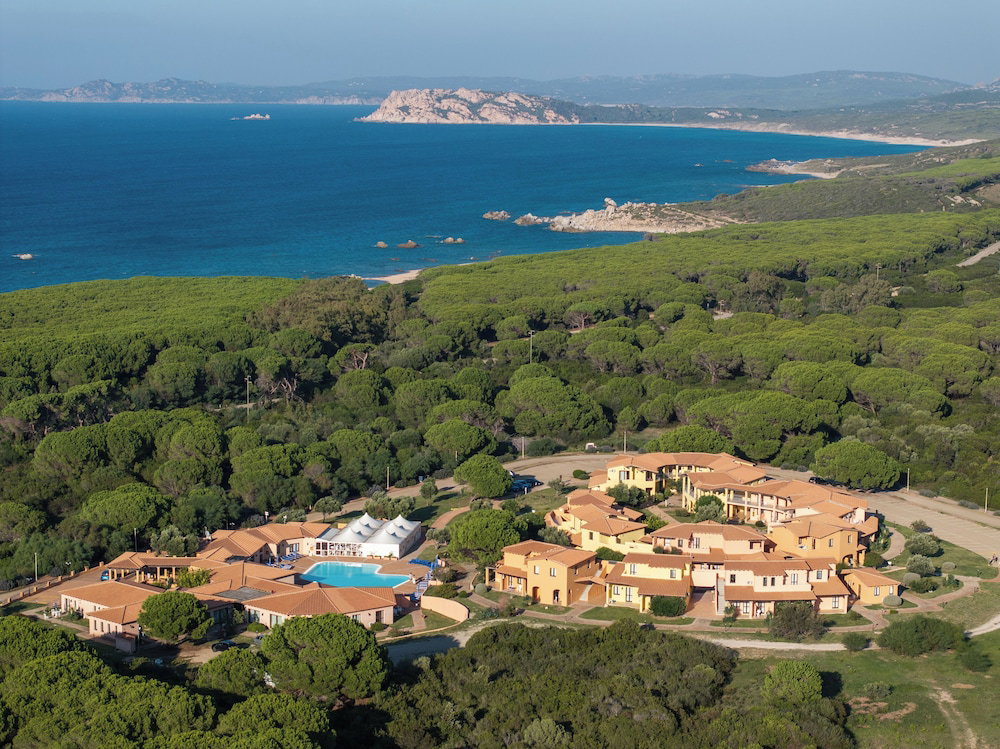 Hotel Il Mirto Appartamenti, Ac E Wifi, Gallura