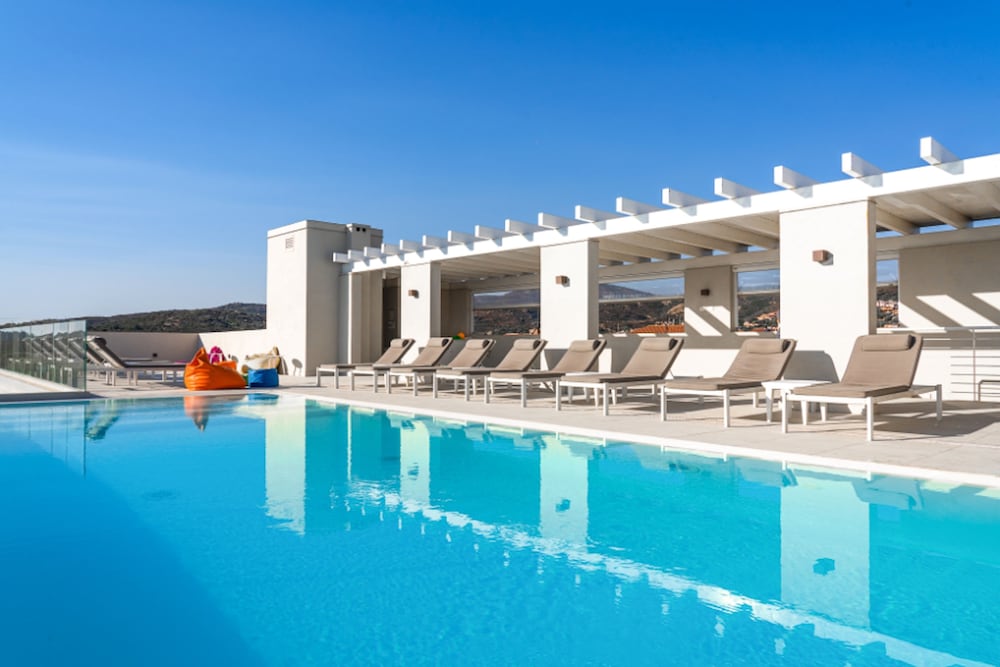 Hotel Hotel With Panoramic Swimming Pool In Porto San Paolo