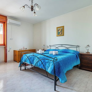 Hotel Porta Di Mare Apartment With Balcony And A/C cazare Nardodipace
