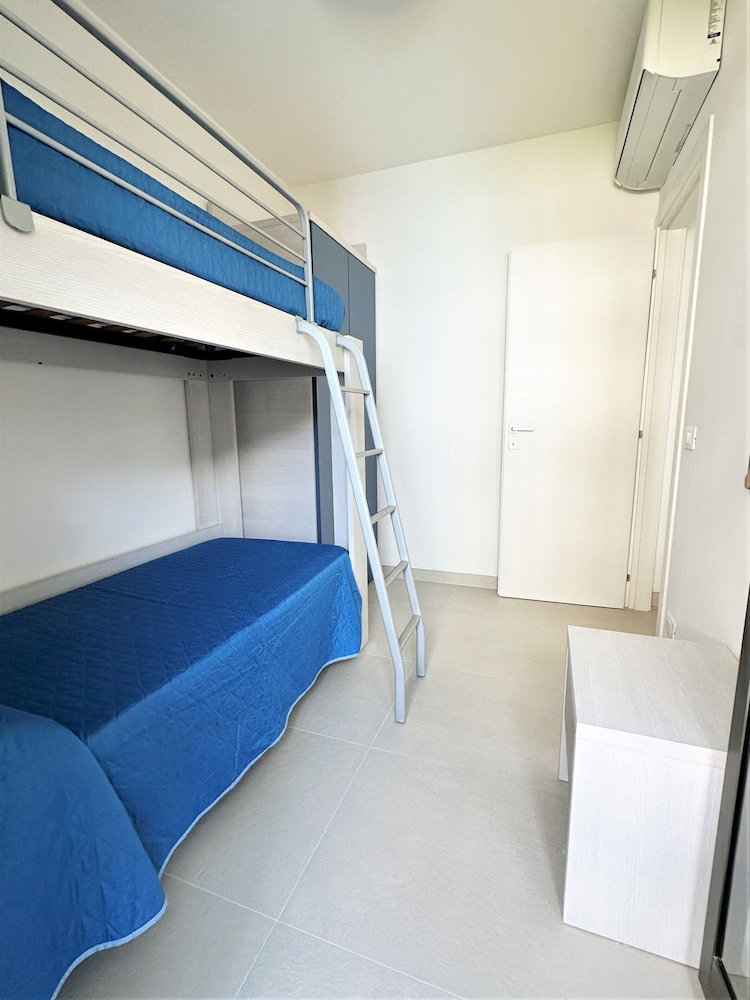 Stylish Bibione Flat With Pool Access