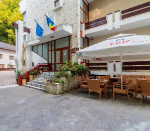 Hotel Vila Crizantema (Fosta Vila A Lui Ceausescu) cazare Baile Govora
