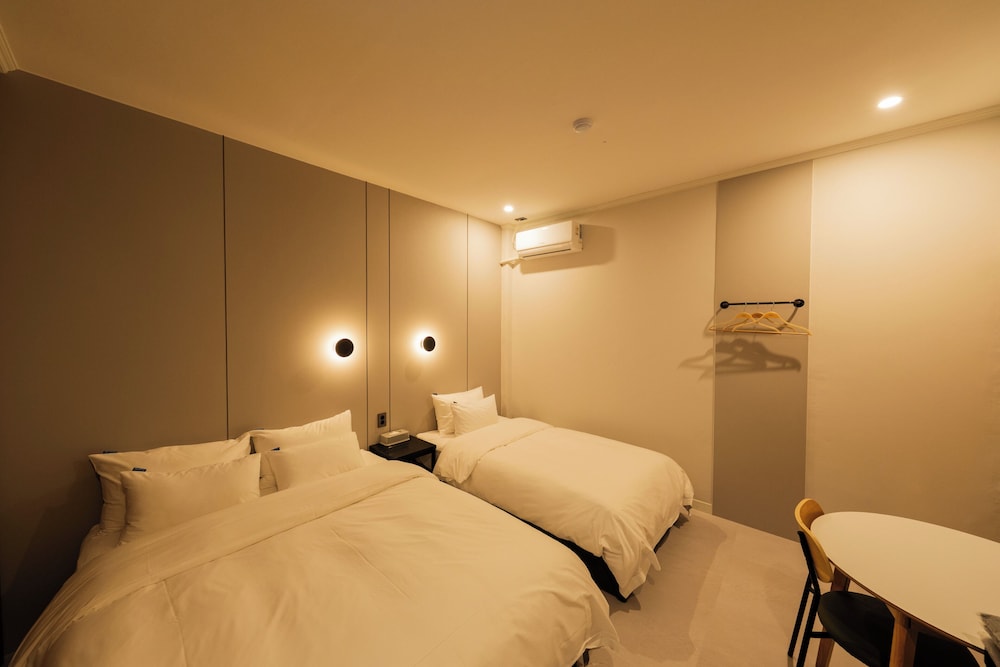Hotel Restia Stay Gangneung Station