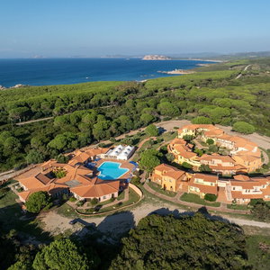 Hotel Cozy Accommodation With Shared Pool cazare Aglientu