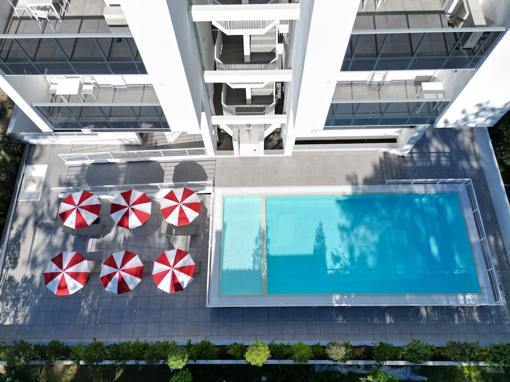 Hotel 400M Beach Apartment With Pool