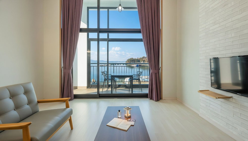 Hotel Yeosu Arungeorida Ocean View Pension