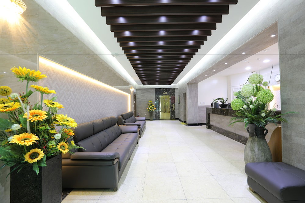 Hotel Empire Tourist Hotel