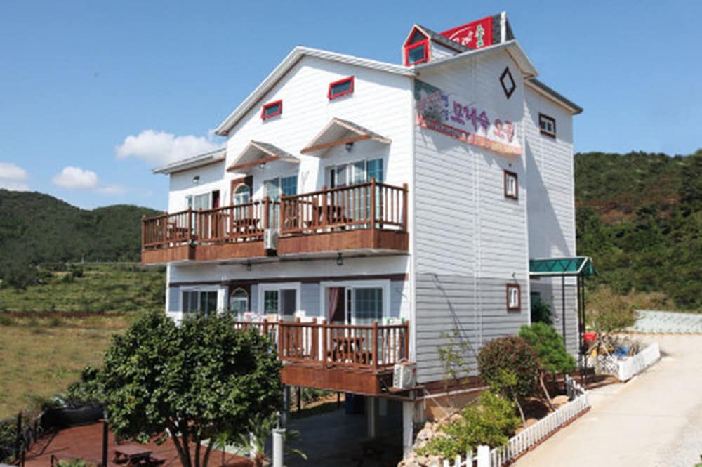 Hotel Sand Beach Pension