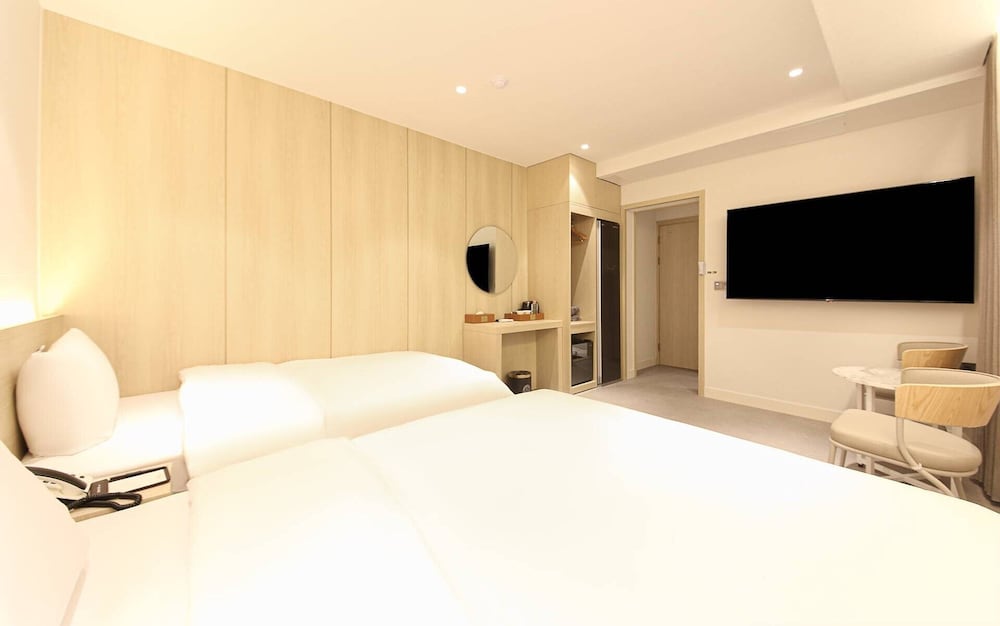 Hotel Brown Dot Hotel