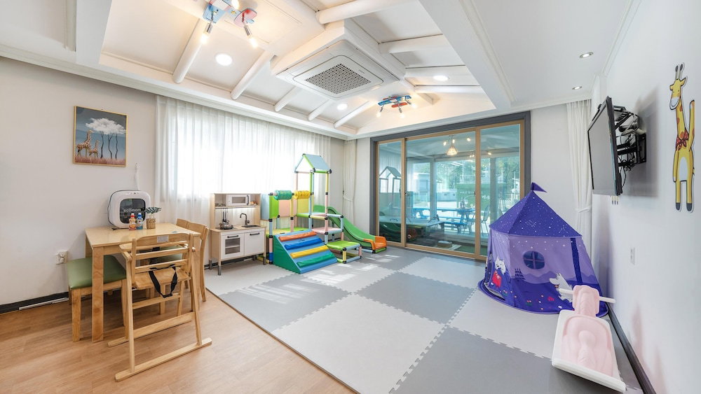 Hotel Yeosu Bebeolleh Pension