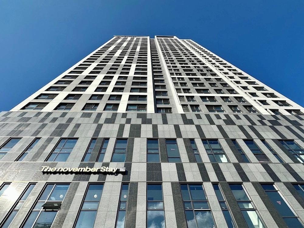 Hotel The November Stay Guri